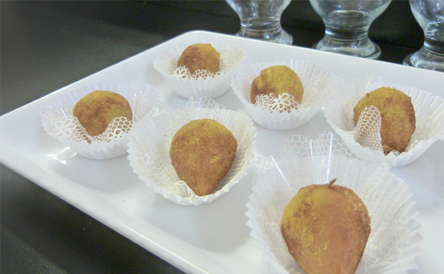 Salgadinhos fritos - Coxinhas